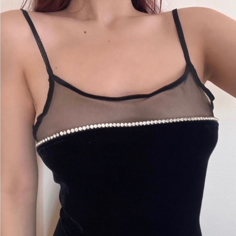 Stunning gown y2k black velvet with rhinestone trim